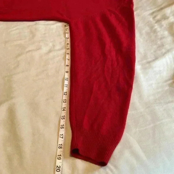 Keith Anthony Collection 100% Cashmere Red V Neck Men’s Sweater in Size Large. - Picture 7 of 9